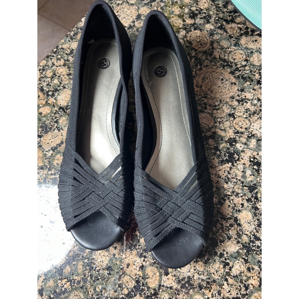 CB Footwear Womens Black Strappy Peep Toe Wedge Sandals Low Heel Shoes size 9